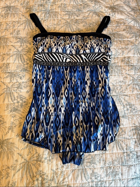 Maxine of Hollywood Other - Maxine of Hollywood Blue Patterned Women’s swimsuit Black Trim SZ 16